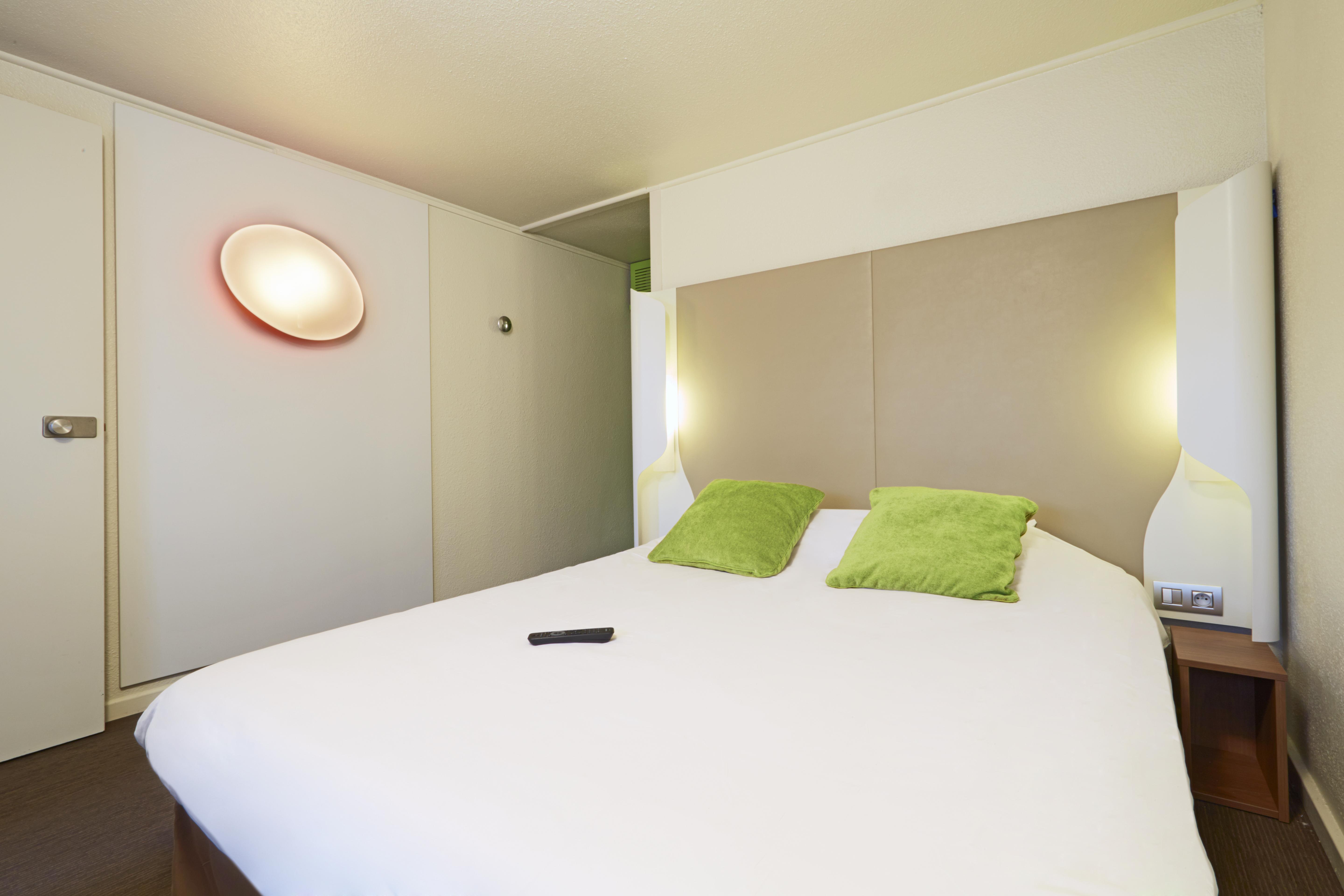 Campanile Lens Hotel Buitenkant foto